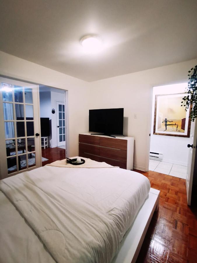 Plush 2 Bedroom Unit 5Min Downtown Off Wellington มอนทรีอัล ภายนอก รูปภาพ