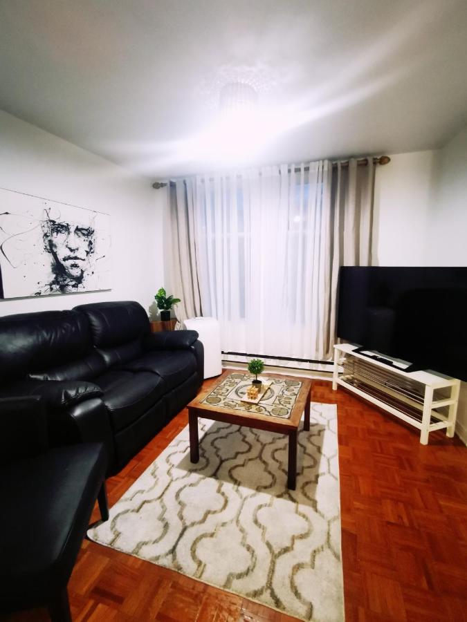 Plush 2 Bedroom Unit 5Min Downtown Off Wellington มอนทรีอัล ภายนอก รูปภาพ