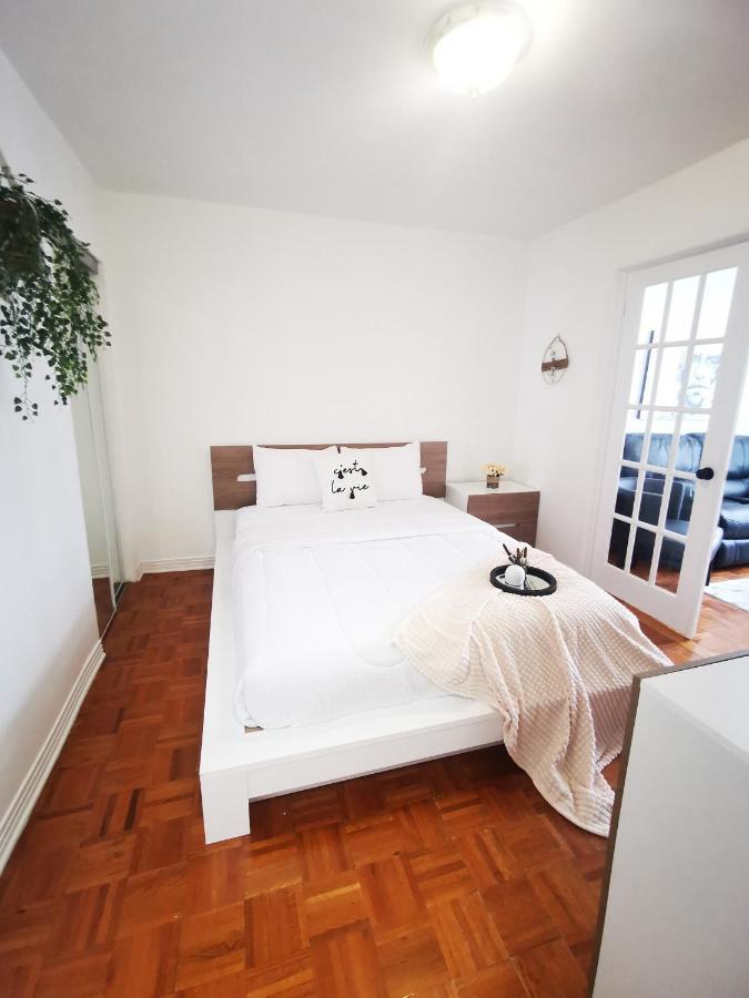 Plush 2 Bedroom Unit 5Min Downtown Off Wellington มอนทรีอัล ภายนอก รูปภาพ