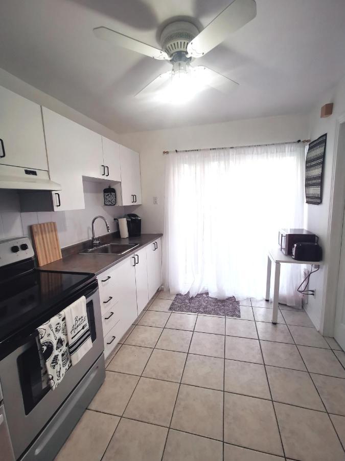 Plush 2 Bedroom Unit 5Min Downtown Off Wellington มอนทรีอัล ภายนอก รูปภาพ