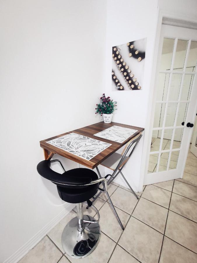Plush 2 Bedroom Unit 5Min Downtown Off Wellington มอนทรีอัล ภายนอก รูปภาพ