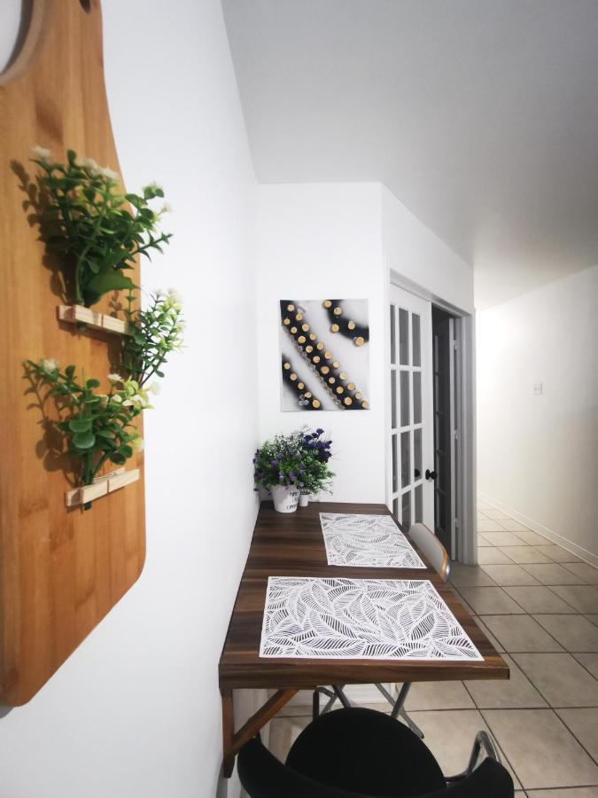 Plush 2 Bedroom Unit 5Min Downtown Off Wellington มอนทรีอัล ภายนอก รูปภาพ